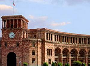 В правительстве поясняют, кого Премьер-министр поздравил со священным мусульманским праздником