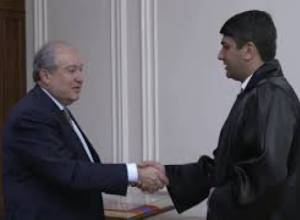 Երդում նախագահականում