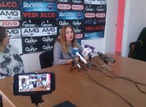 Zaruhi Postanjyan: One is intelligent, and one is a "duxov," this is a game