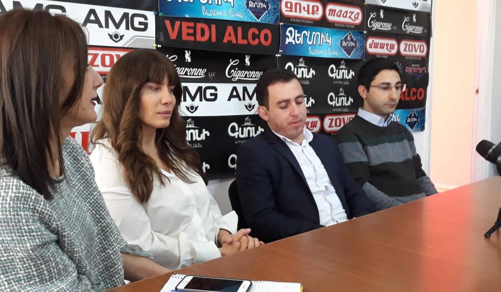 46435984_2315784348708580_1681524402698584064_n