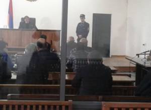 2-е из тех, кто проходит по делу “Сасна црер”, против амнистии