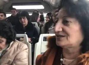 Նիկոլ Փաշինյանը տրանսպորտում քարոզչություն է անում