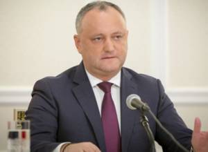 Президент Молдовы поздравил Пашиняна с «убедительной победой»