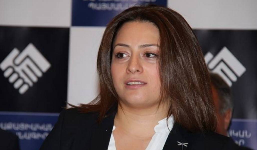 48356088_2074637532598179_5335512450185822208_n