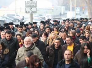 LIVE. Employees of Ministry of Culture holding protest action