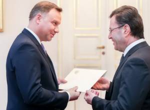 Armenian Ambassador presents credentials to Polish President
