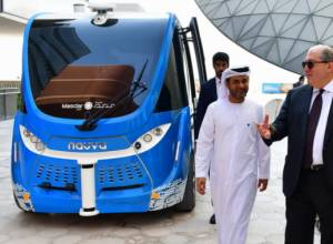 Armen Sarkissian introduces his vision on future cities during visit to “Masdar City”