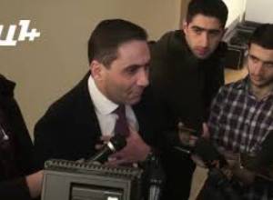 Արման Բաբաջանյանի լրատվամիջոցի վրա ԱՄՆ-ի դրոշն է. Արման Աբովյան