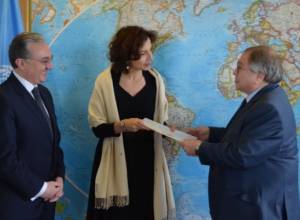 Զոհրաբ Մնացականյանի հանդիպումը ՅՈՒՆԵՍԿՕ-ի գլխավոր տնօրենի հետ