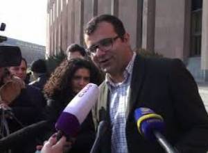 Երևանում չկա տարածք, որտեղ թույլարտրվում է շներին զբոսանքի տանել. բողոքի ակցիա քաղաքապետարանի դիմաց
