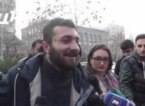 Տոնում էին Մանվել Գրիգորյանի կալանավորման որոշումը