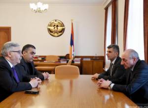 Bako Sahakyan receives ARF leaders