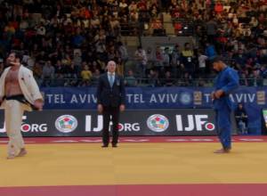 Фердинанд Карапетян проиграл из-за травмы