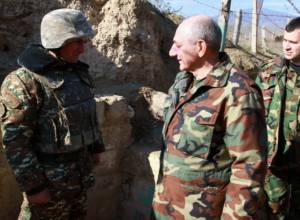 Бако Саакян посетил границу