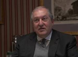 Արմեն Սարգսյանն աշխատանքային այցով Ֆրանսիայում է