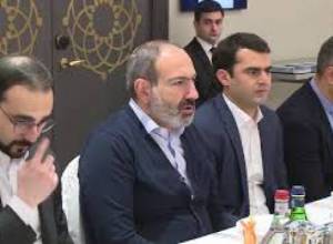 Վարչապետ Փաշինյանն աշխատանքային նախաճաշ է ունեցել ՏՏ ոլորտի ներկայացուցիչների հետ