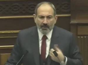 Գյումրու օդանավակայանի աշխատողներին համոզելով են աշխատեցնում