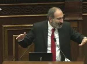 «Չեմ պատրաստվում պինդ գրկեմ վարչապետի աթոռը և ավտոմատներով ու տանկերով պահեմ»