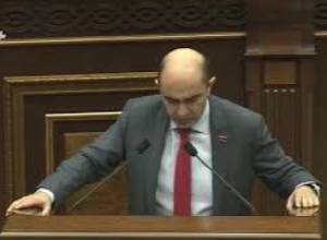 Պարոն Փաշինյան, ազատվեք Սերժ Սարգսյանի երկրորդ պլանի խաղացողներից. Էդմոն Մարուքյան