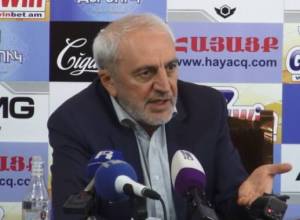 Ճաղերի էն կողմում գտնվող թոշակառուին պետք է հակահարված տանք. Արամ Մանուկյանը՝ Ռոբերտ Քոչարյանի մասին