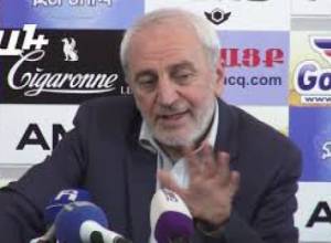 Ճաղերի էն կողմում գտնվող թոշակառուին պետք է հակահարված տանք. Արամ Մանուկյանը՝ Ռոբերտ Քոչարյանի մասին