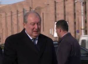 Նախագահ Արմեն Սարգսյանը հարգանքի տուրք է մատուցել 2008թ. մարտի 1-ի զոհերի հիշատակին