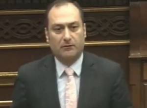 Կարեն Ղազարյանը ոչ թե գերեվարված, այլ ձերբակալված է. Արտակ Զեյնալյան