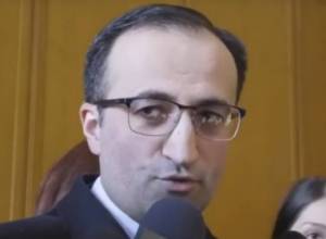 Ես չեմ հորինել. Արսեն Թորոսյանը պատգամավորներին