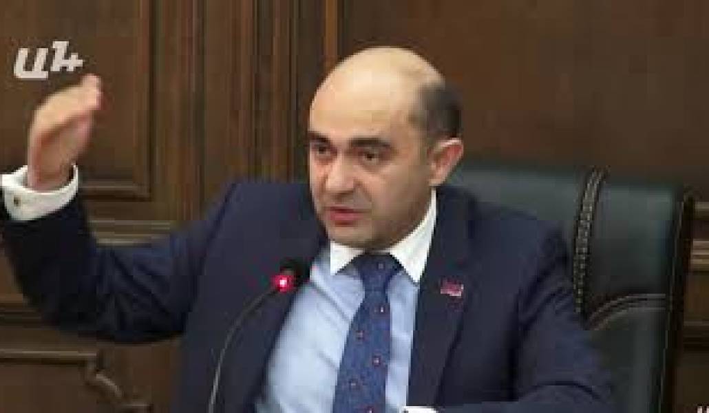 EuKU8zISypQ