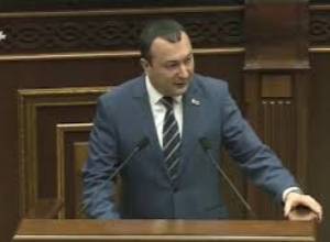 Երկու հարցադրում Վահե Էնֆիաջյանից
