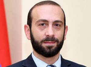 Делегация во главе с Араратом Мирзояном в Берлине