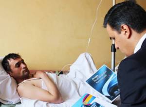 Арман Татоян встретился с азербайджанцем, незаконно пересекшим границу