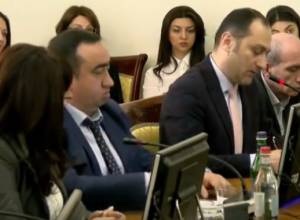 Ուղիղ. ԱԺ պետաիրավական հարցերի հանձնաժողովի նիստը