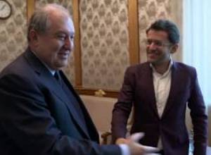 Քո յուրաքանչյուր հաղթանակ հպարտություն է մեզ համար. նախագահ Սարգսյանը հյուրընկալել է Լևոն Արոնյանին