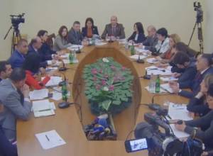Live. ՀՀ ԱԺ առողջապահության եւ սոցիալական հարցերի մշտական հանձնաժողովի նիստ