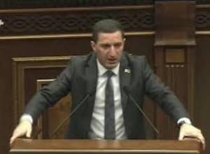 Աշխատողի պոչը դնում են գործատուի ոտքի տակ. Գևորգ Պետրոսյան