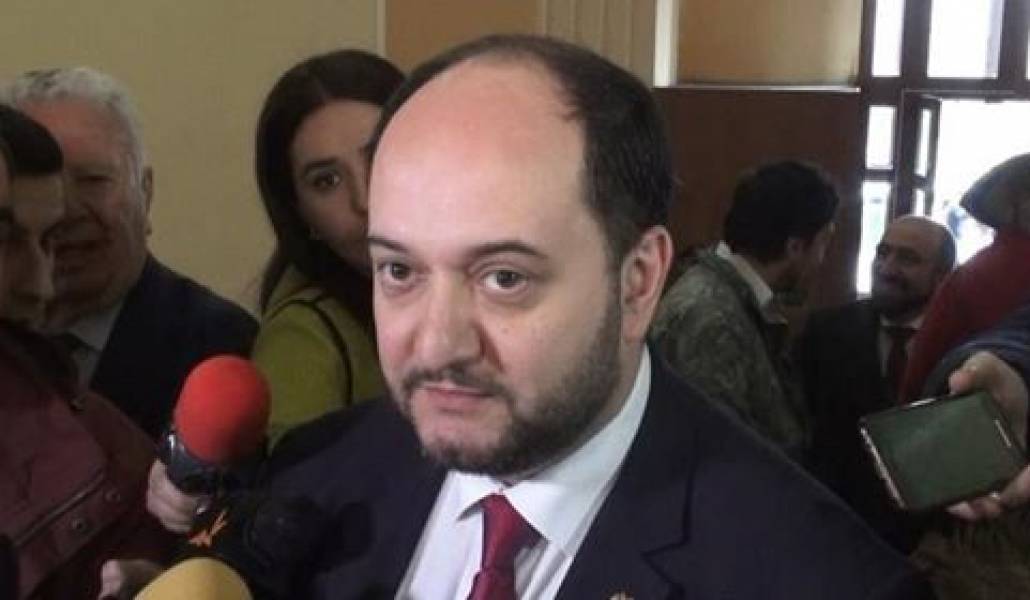 54519975_424121018354555_1319543652753604608_n