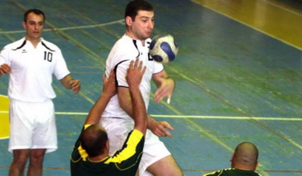 caae706374022b97a63518dd010b33e2