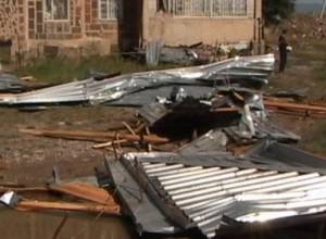 Сильный ветер и дождь в Гюмри