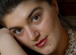 Армянка - во французском конкурсе