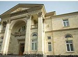 В связи с Днем армии