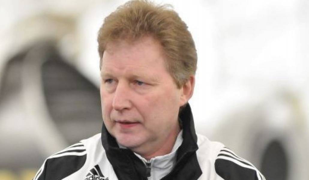 9e6200eac99cac3b2ecf8e6e4ce5a95d