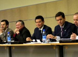 Илюмжинов-Карпов – пока 35:21