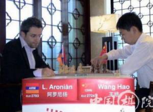 Левон Аронян сыграл вничью