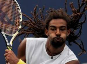 Сменил страну