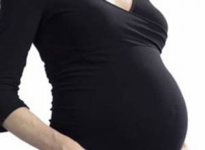 Будущие матери требуют не утверждать поправку к закону