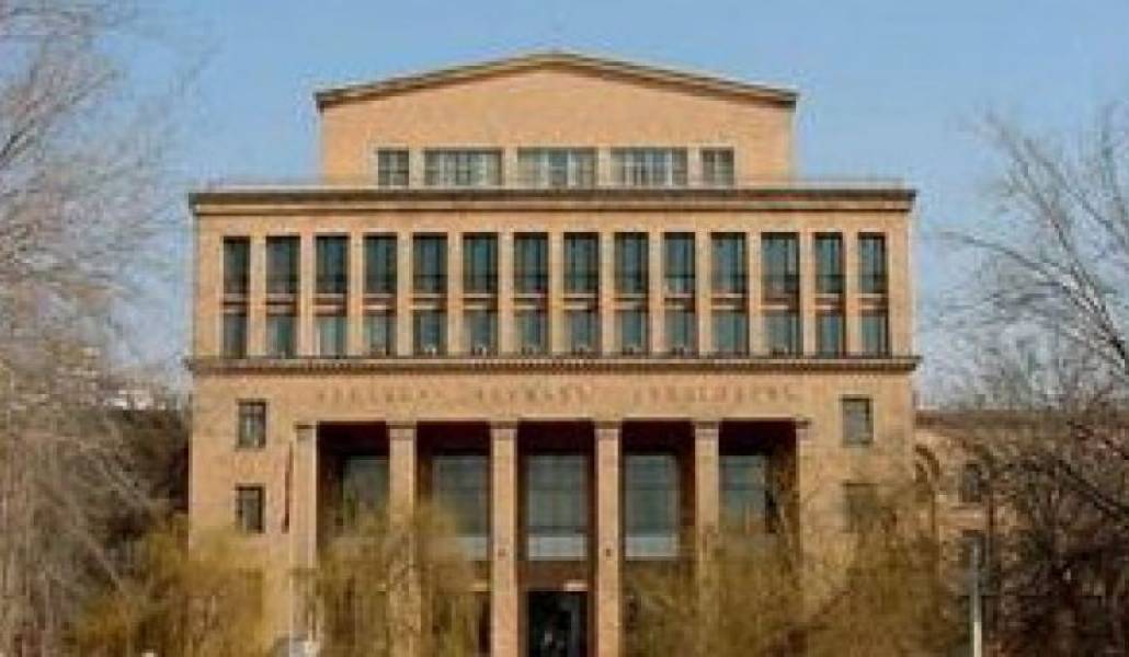 f0f9c58c05639be2b9bcd3e25b836e91