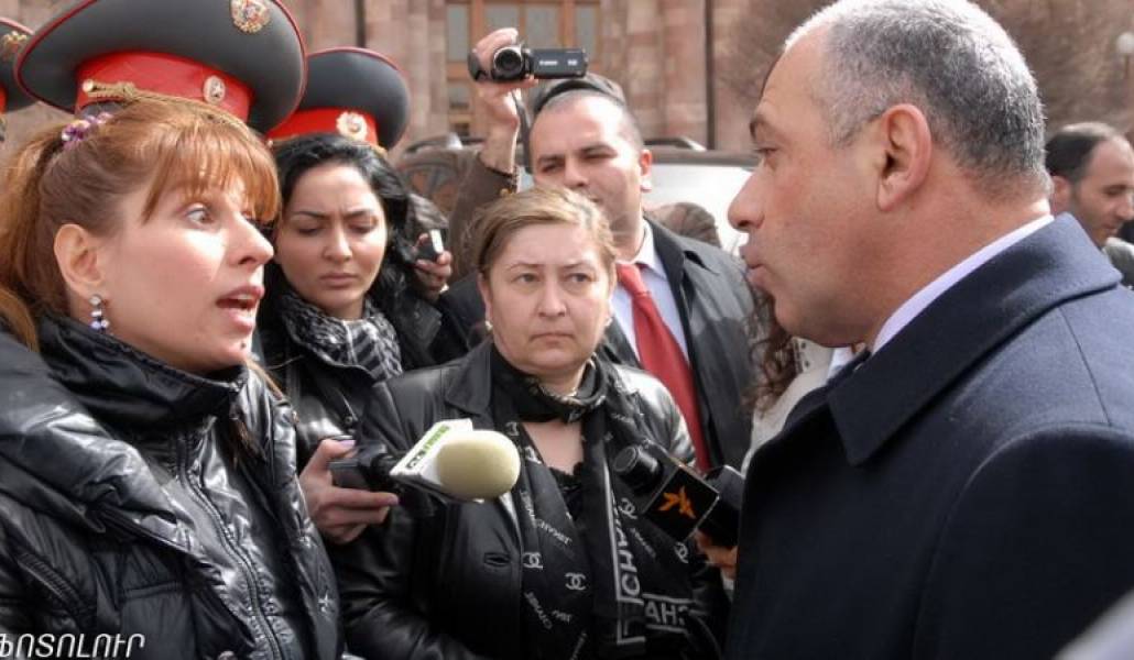 0f9319740f758c7d66f745e068471aa6