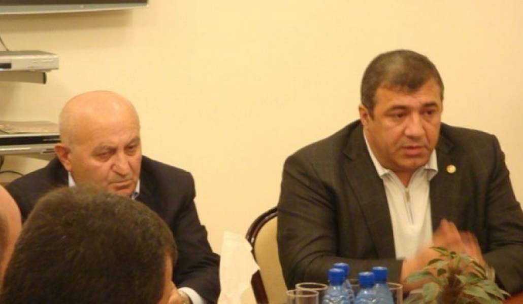 f1e03dd2deb0f49f9545f1ec538b2ce0