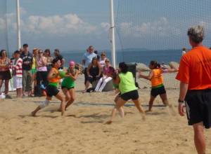 Наши гандболистки начали готовиться